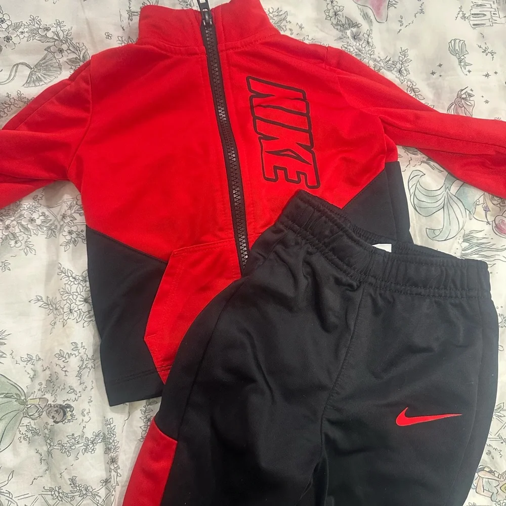 Nike Red and Black Infant Zip Jacket - Picture 2 of 4